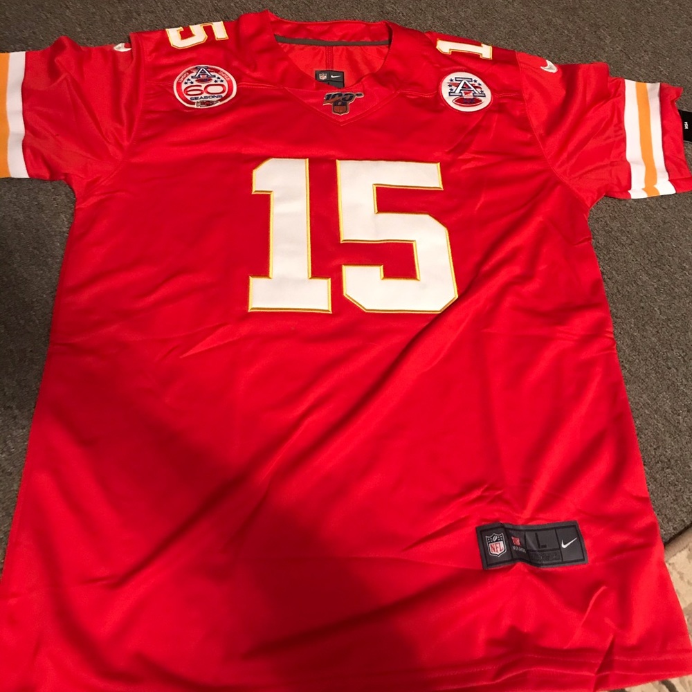 Patrick Mahomes men’s Large NFL Jersey stitched